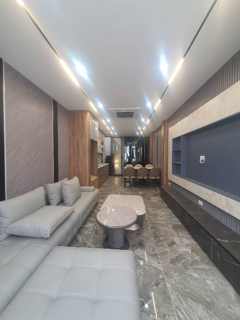 BÁN NHÀ NGỌC THỤY 38M2- 6 Tầng Thang Máy- Ô TÔ TRÁNH- 14.x Tỷ