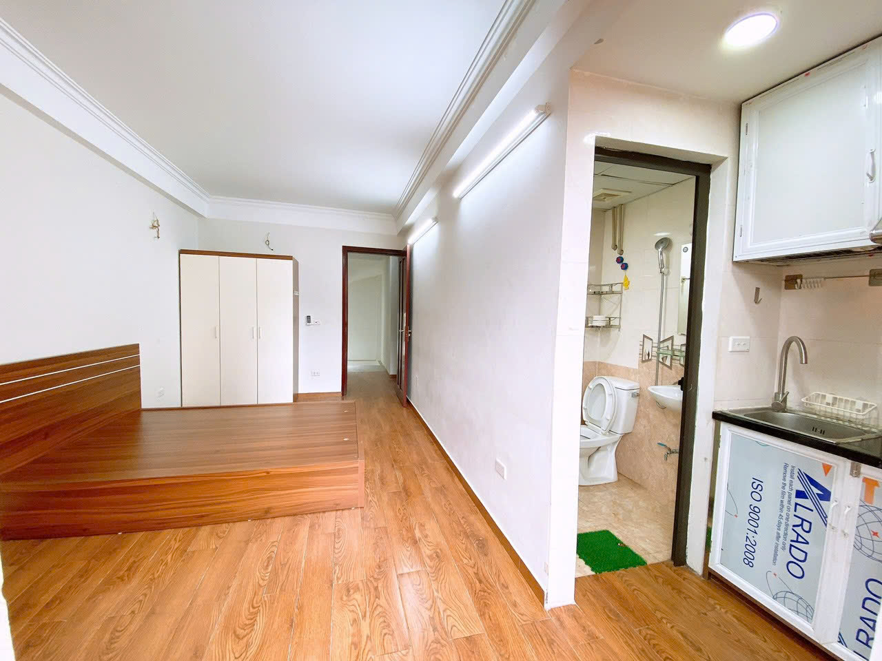 Cho Thuê Ccmn đẹp thoáng giá 4tr5 Tại ngõ 51 Lương Khánh Thiện, Hoàng Mai