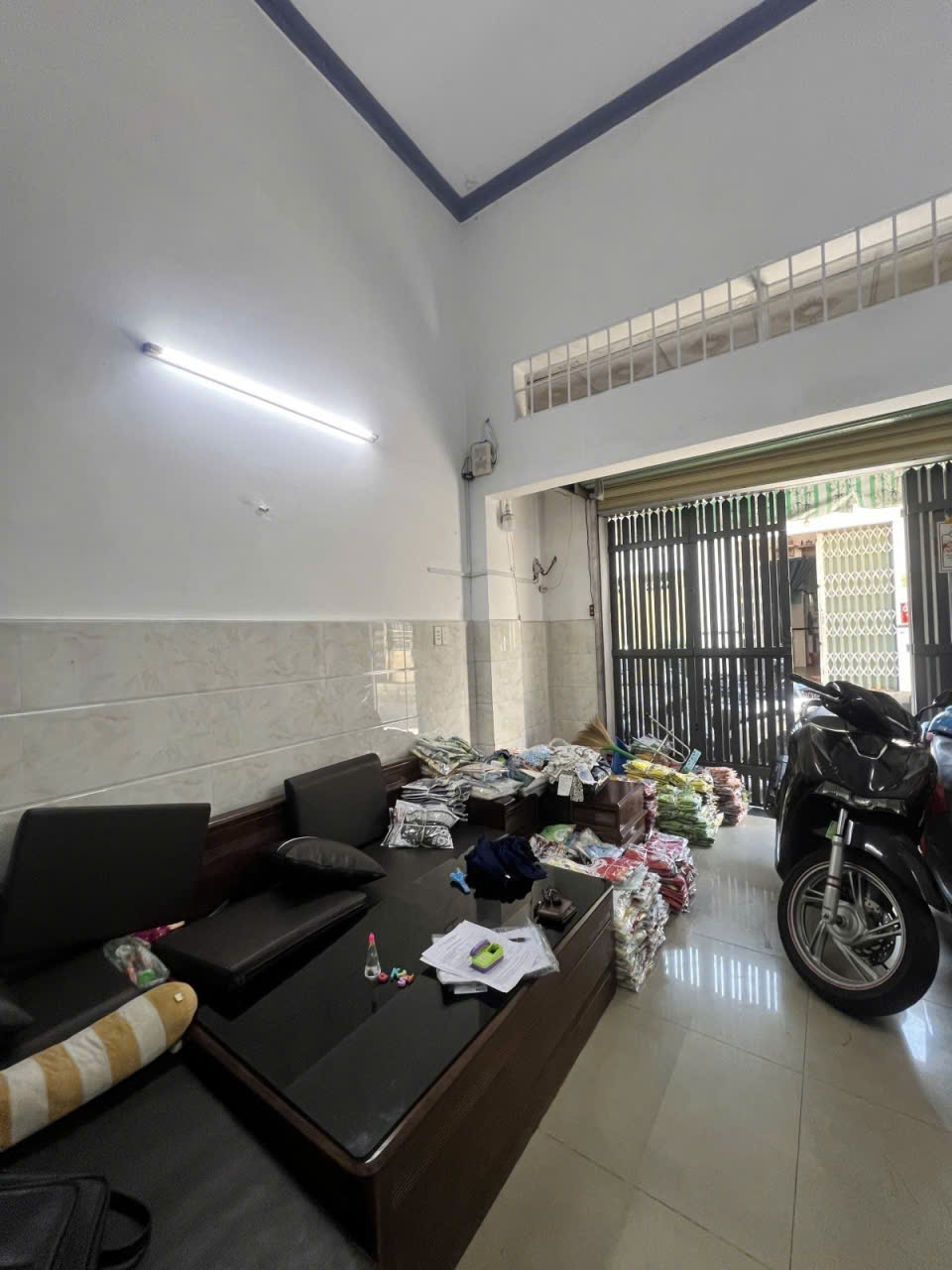 Mặt tiền Kinh Doanh Hương Lộ 3 giáp Tân Phú hẻm xe hơi thông 32m2,2 Tầng Nhỉnh 3 tỷ-3