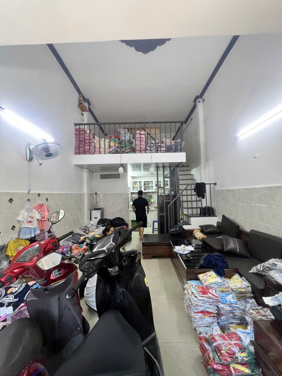 Mặt tiền Kinh Doanh Hương Lộ 3 giáp Tân Phú hẻm xe hơi thông 32m2,2 Tầng Nhỉnh 3 tỷ-4