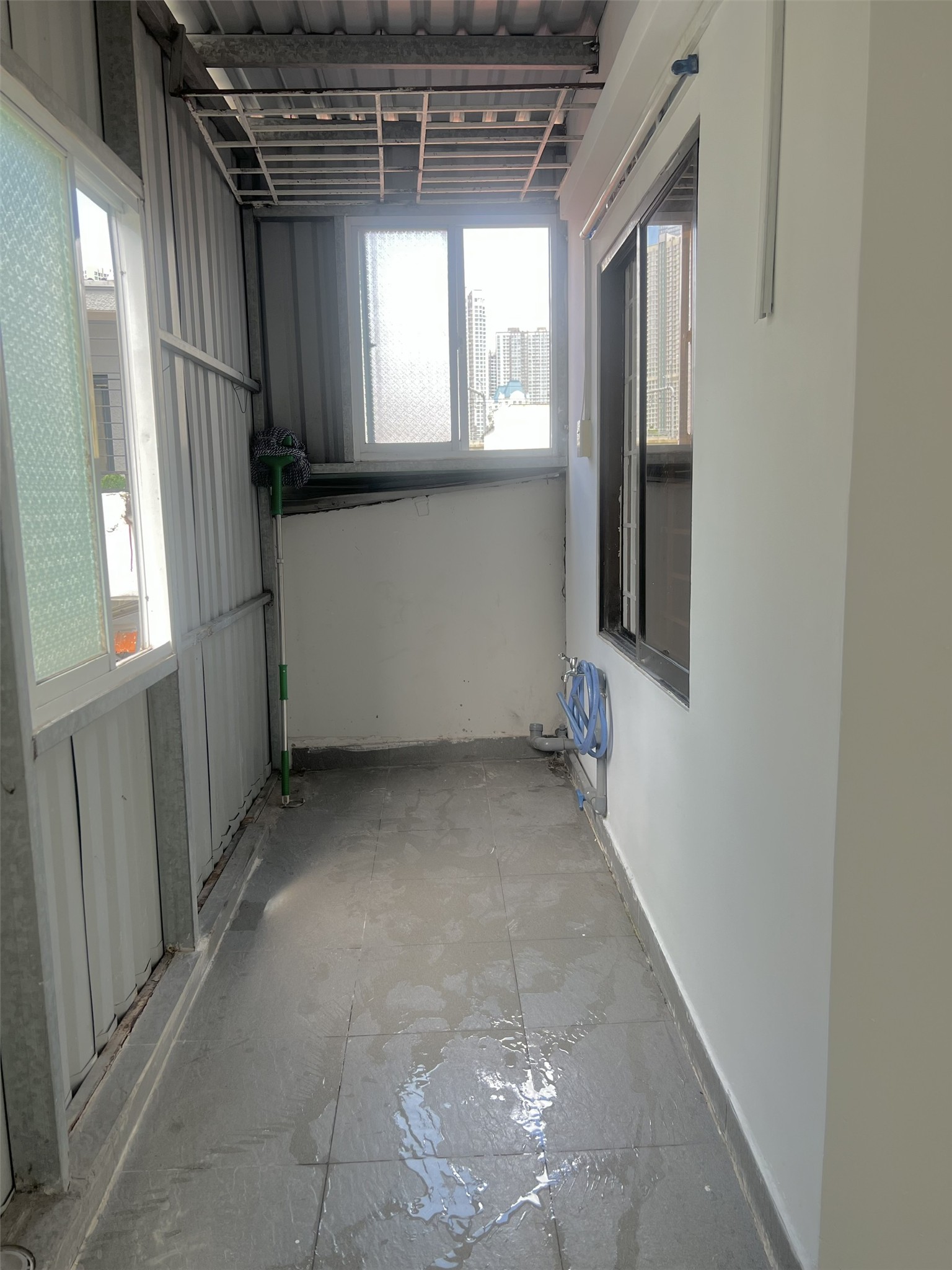 CHÍNH CHỦ CẦN CHO THUÊ NGUYÊN LẦU FULL TIỆN NGHI – Gần Chợ Thị Nghè, Giáp Quận 1-3