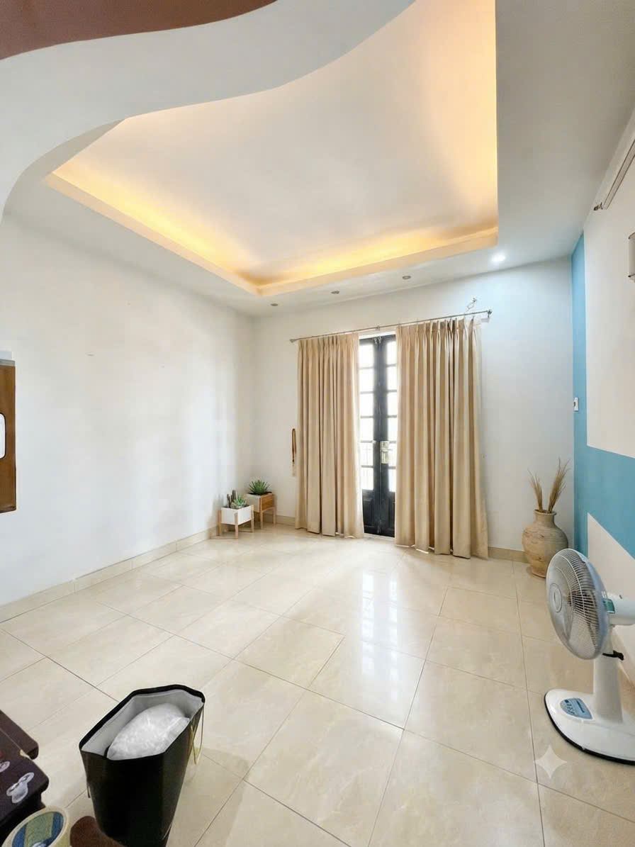 Chủ Nhiệt Bán Nhà Mặt Tiền Tân Phú Ngay Lũy Bán Bích  55m2 Nhỉnh 10  Tỷ Thương Lượng