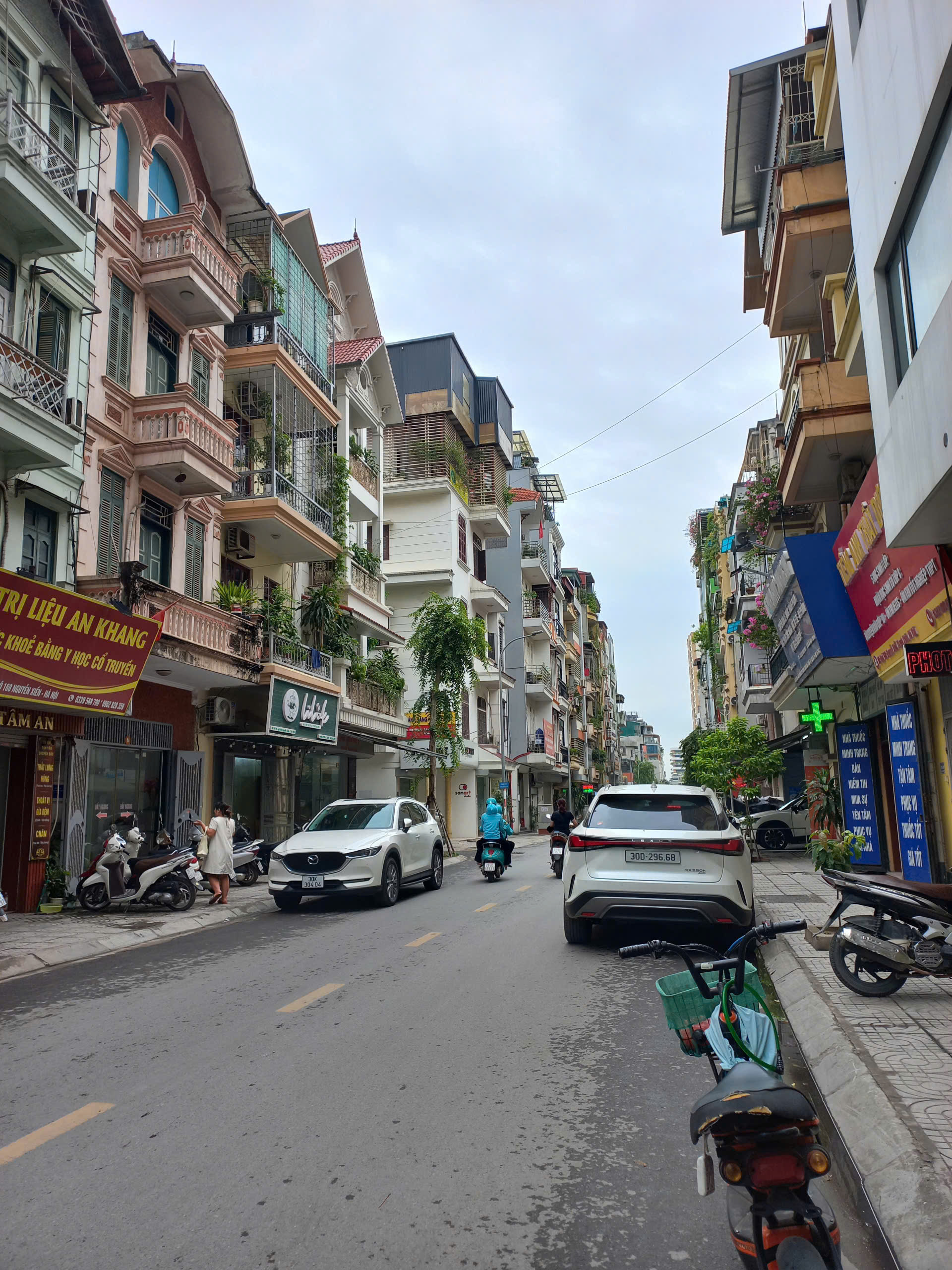 BÁN NHÀ NGUYỄN XIỂN, PHÂN LÔ VỈA HÈ, OTO TRÁNH, 60M2 MT4.5, KINH DOANH, VĂN PHÒNG, 30.X TỶ