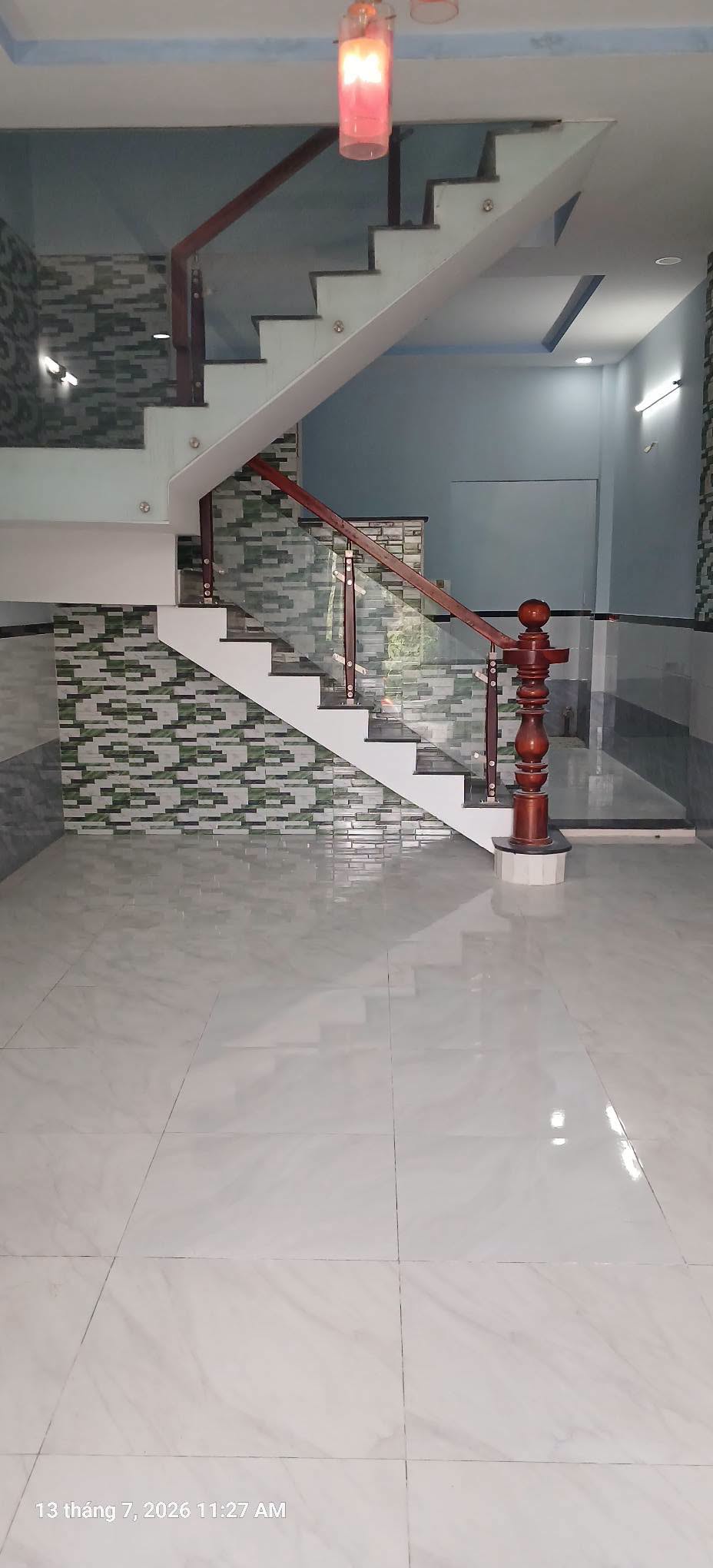 Nhà hẻm Dương Bá Trạc ngang 4m giáp Quận 1 chỉ 5 tỷ nhỉnh - 0931172218