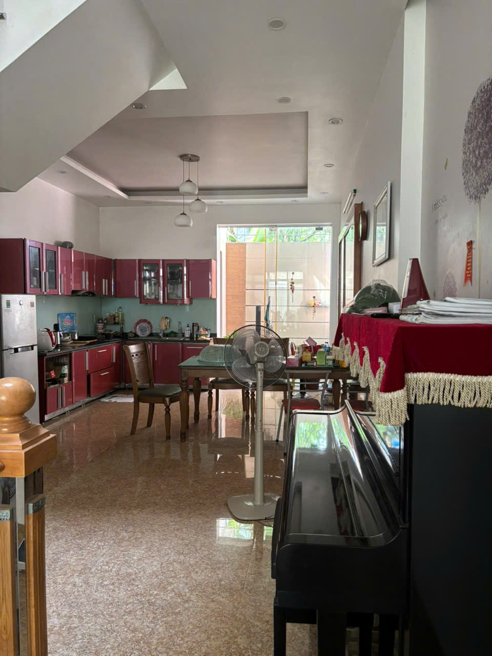 Nhà đẹp phố Lê Văn Thuyết - Diện tích rộng, giá tốt.
