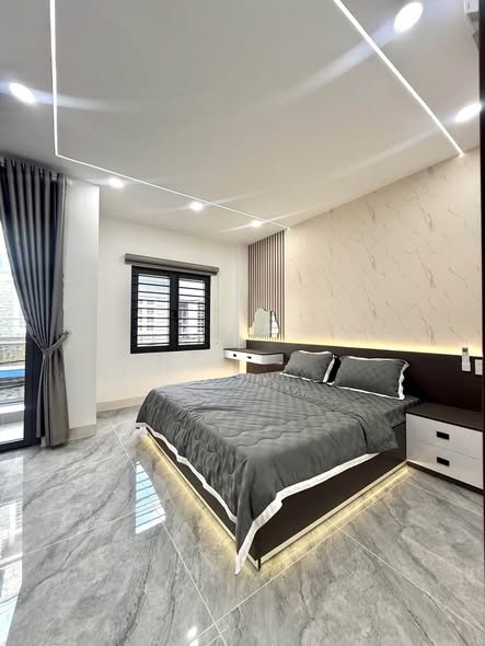 NHÀ MỚI TẶNG FULL NỘI THẤT Ở NGAY DTSD 290M2 CHỈ NHỈNH 5 TỶ