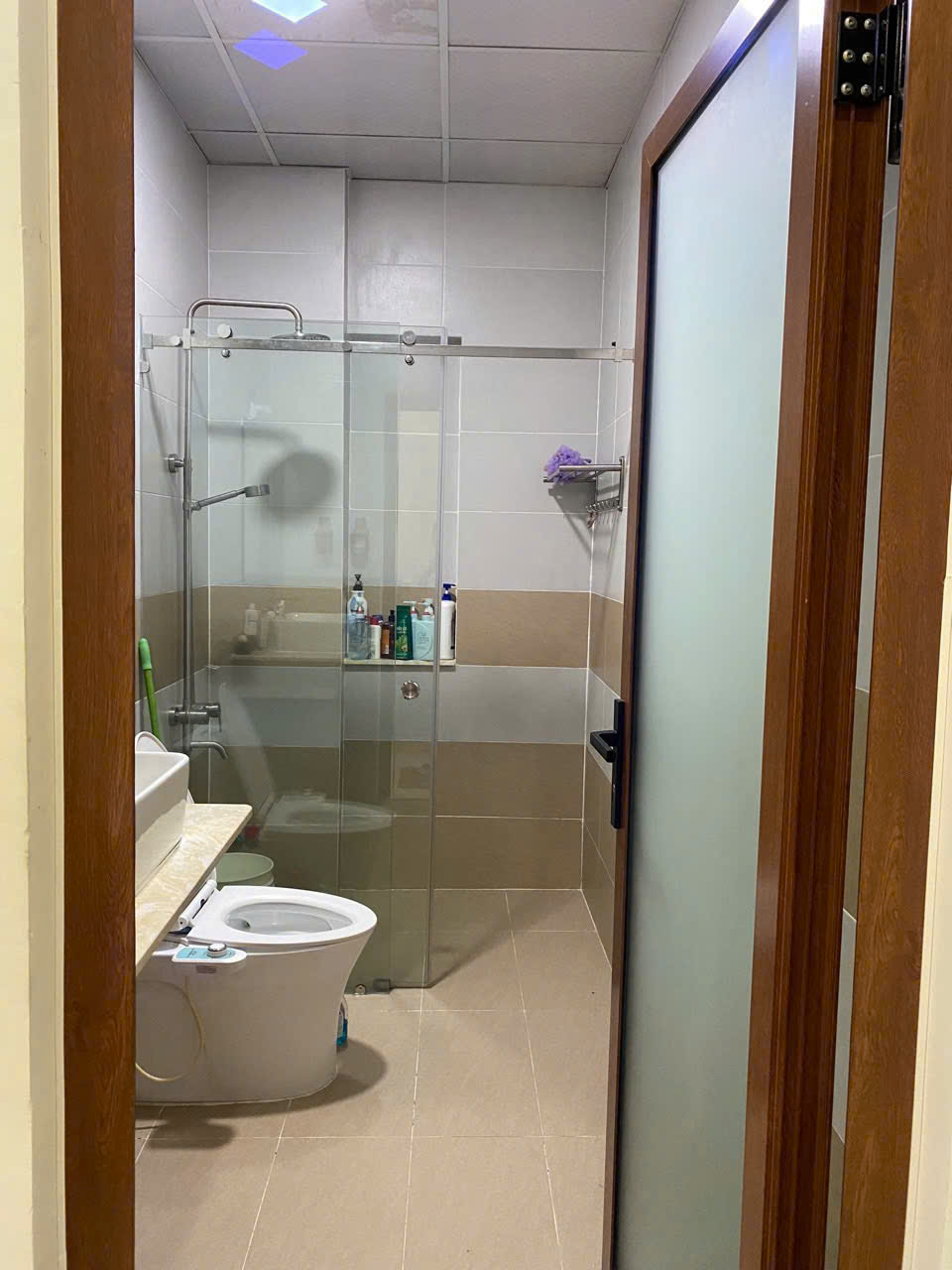 NHÀ ĐẸP - GIÁ TỐT _ CHÍNH CHỦ Cần Bán Nhanh Căn Nhà Mặt Tiền  Đẹp Vị Trí Tại Quận Bình Tân, TP HCM-3