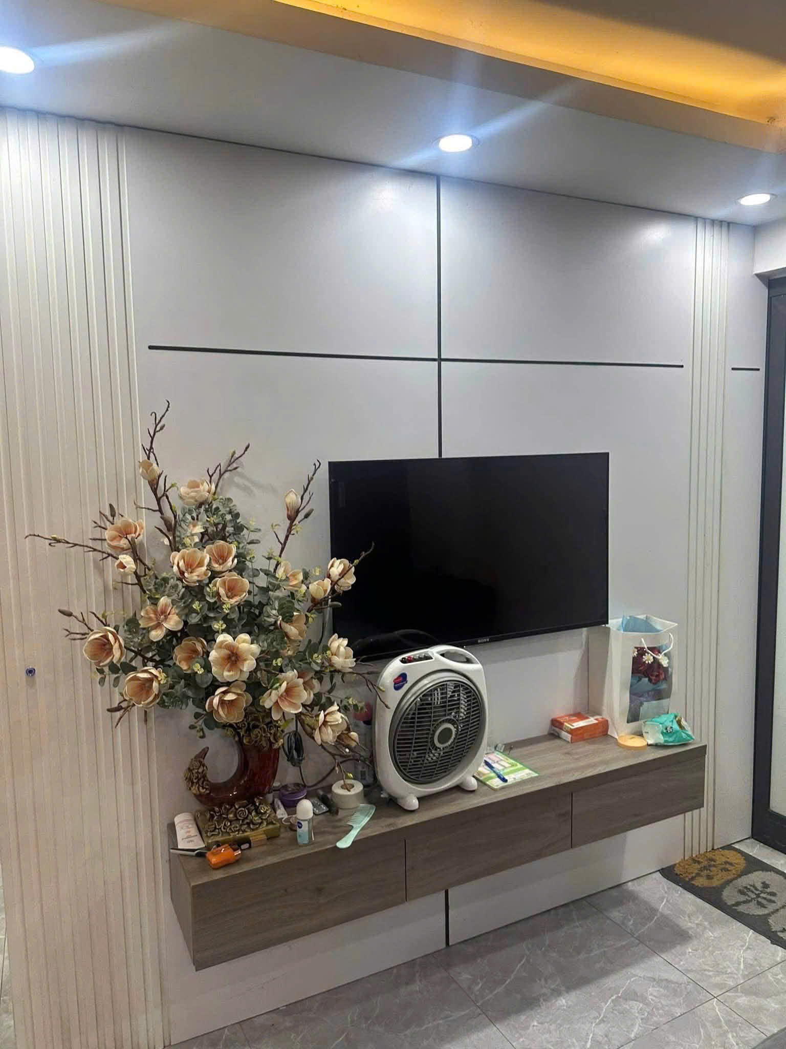 Nhà tầng lệch phố Hoàng Lộc Lê Thanh Nghị 50m2 tặng nội thất xịn giá 2.3 tỷ-4
