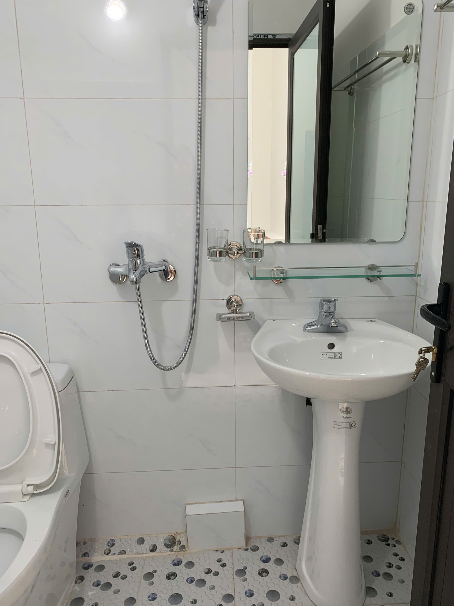 Nhà mặt phố Cô Đoài đường rộng đất nở hậu giá 2.x tỷ