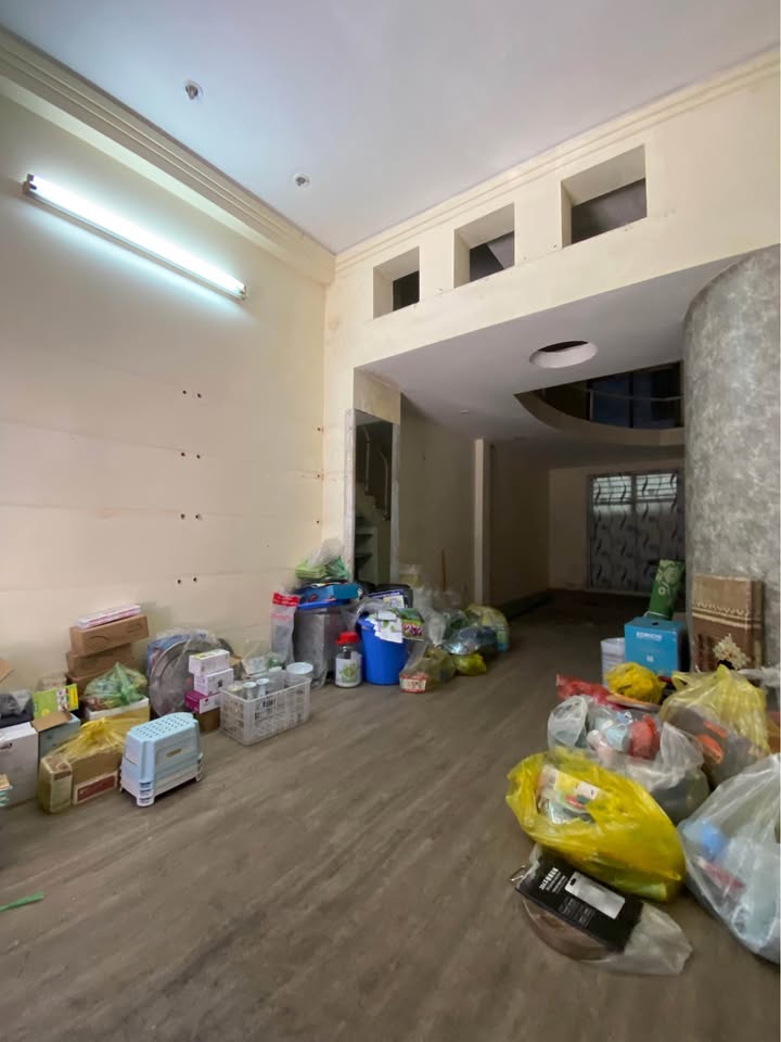 BÁN NHÀ PHỐ THÁI HÀ KINH DOANH SẦM UẤT NGÀY ĐÊM .-4
