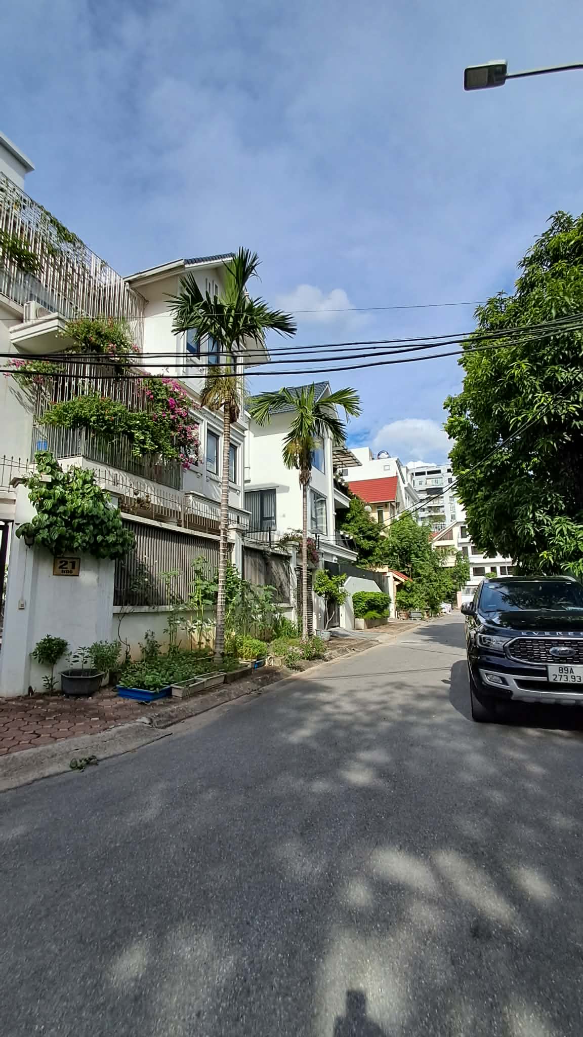 BÁN BIỆT THỰ SÀI ĐỒNG 186M2- 4 Tầng- DÒNG TIỀN KHỦNG- 45.5 Tỷ