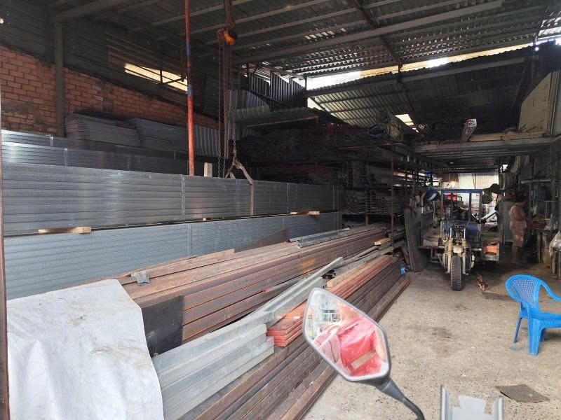 Bán nhà Mặt tiền Tô Ký - gần Nguyễn Ảnh Thủ, thuộc Q12, 25x25m, Cấp 4 - tiện xây, 69 Tỷ.