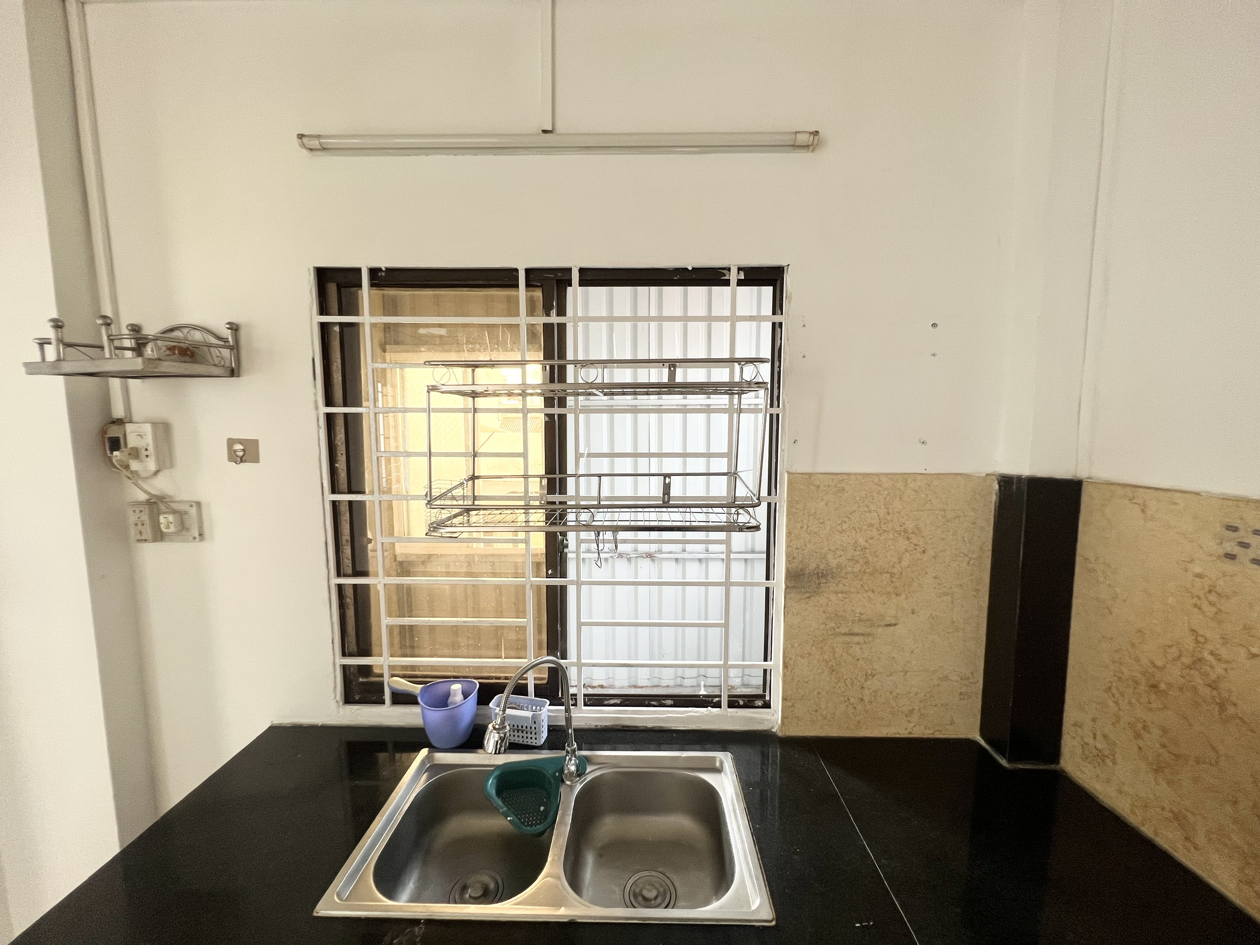 CHÍNH CHỦ CHO THUÊ NGUYÊN LẦU 60M2, 2PN, FULL TIỆN NGHI – Gần Chợ Thị Nghè, Giáp Quận 1