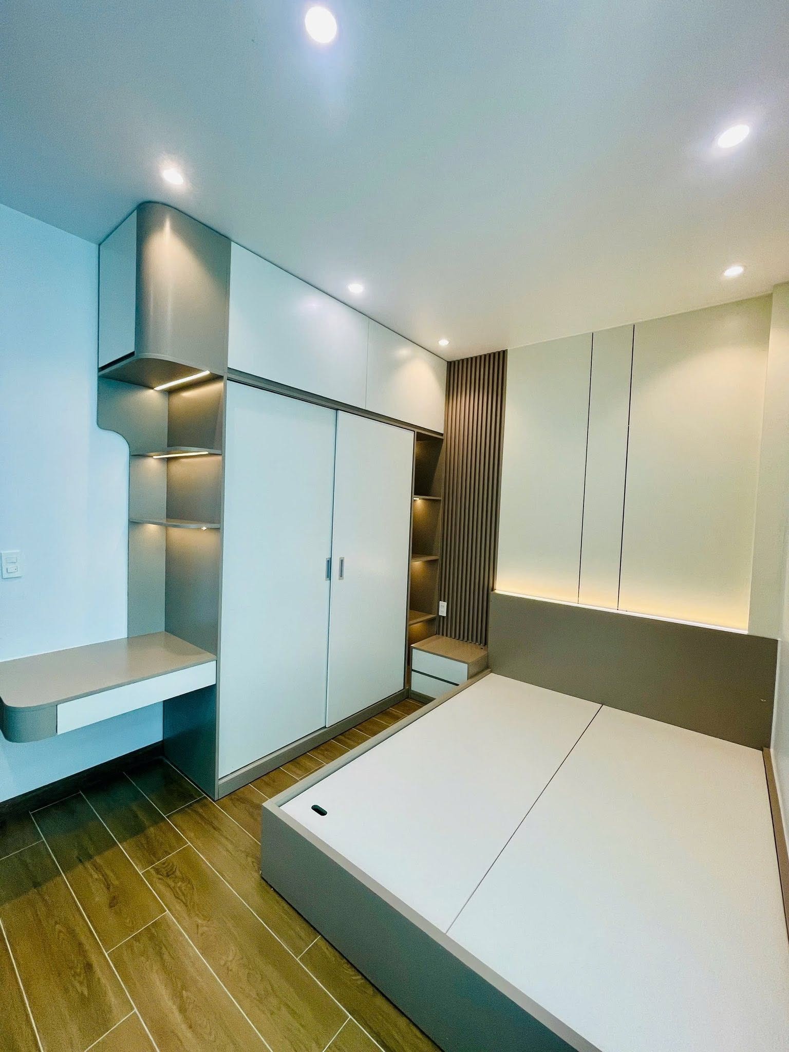 Bán căn nhà 3 tầng ngõ 381 Nguyễn Lương Bằng, ph Thanh Bình, TP HD, 46m2, mt 4.2m, 3 ngủ, 2.68 tỷ