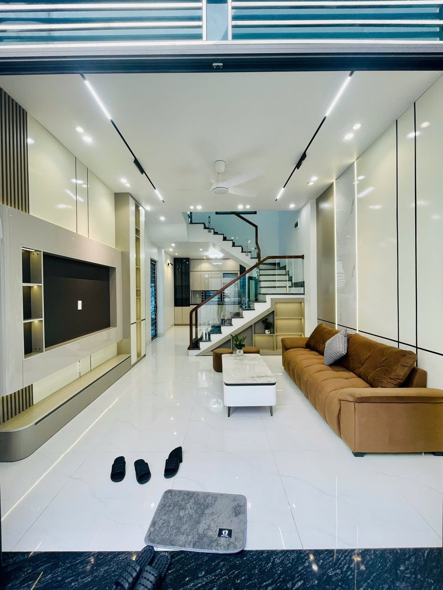 Bán căn nhà 3 tầng ngõ 381 Nguyễn Lương Bằng, ph Thanh Bình, TP HD, 46m2, mt 4.2m, 3 ngủ, 2.68 tỷ-4