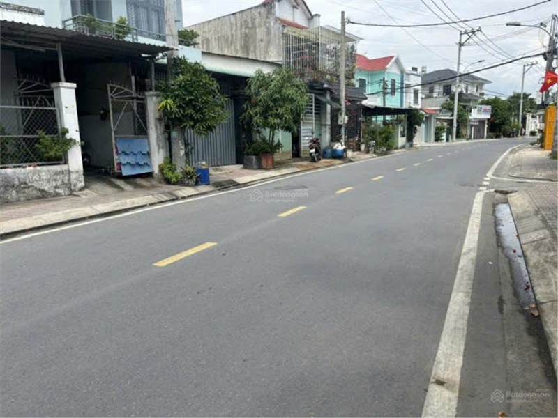 HOT HOT – CHÍNH CHỦ CẦN BÁN NHÀ MẶT TIỀN TẠI X. Thới Tam Thôn, H. Hóc Môn, TP. HCM