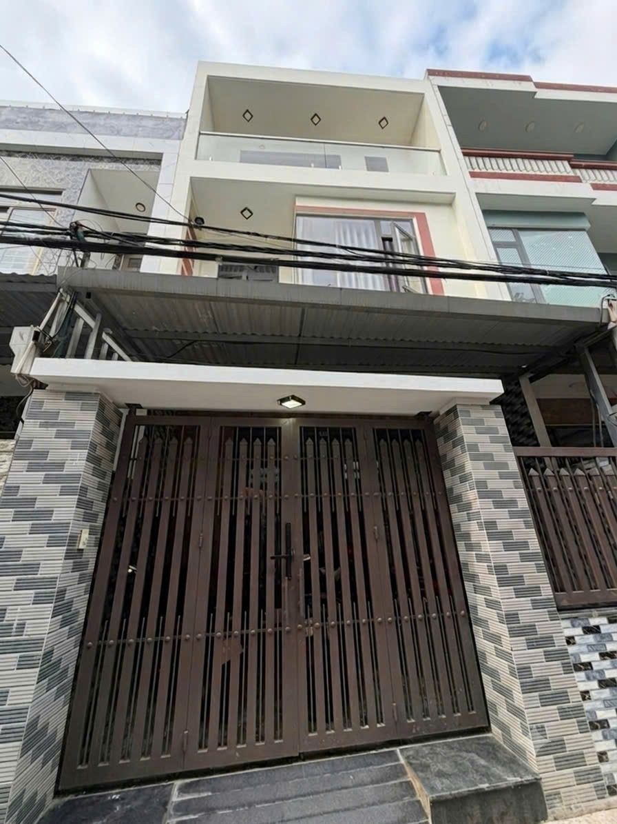 NHÀ ĐẸP – GIÁ TỐT - CẦN BÁN TÒA APARTMENT 3 Tầng Phó Đức Chính - Giá Chỉ Hơn 9 Tỷ Sơn Trà Đà Nẵng.