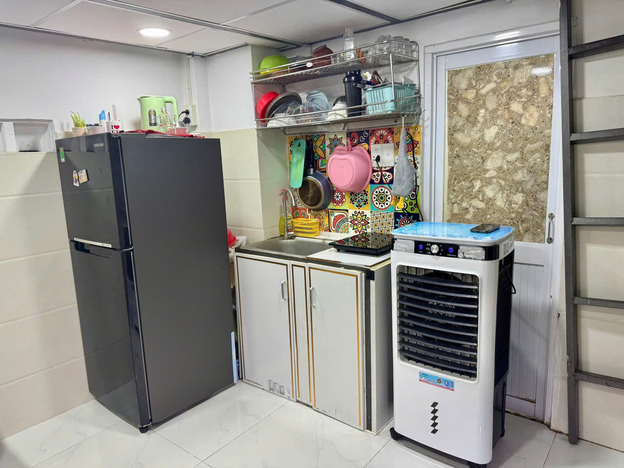 PASS PHÒNG GẤP  BÌNH THẠNH –  TPHCM, GÁC CAO, CÓ CỬA SỔ TRỜI
