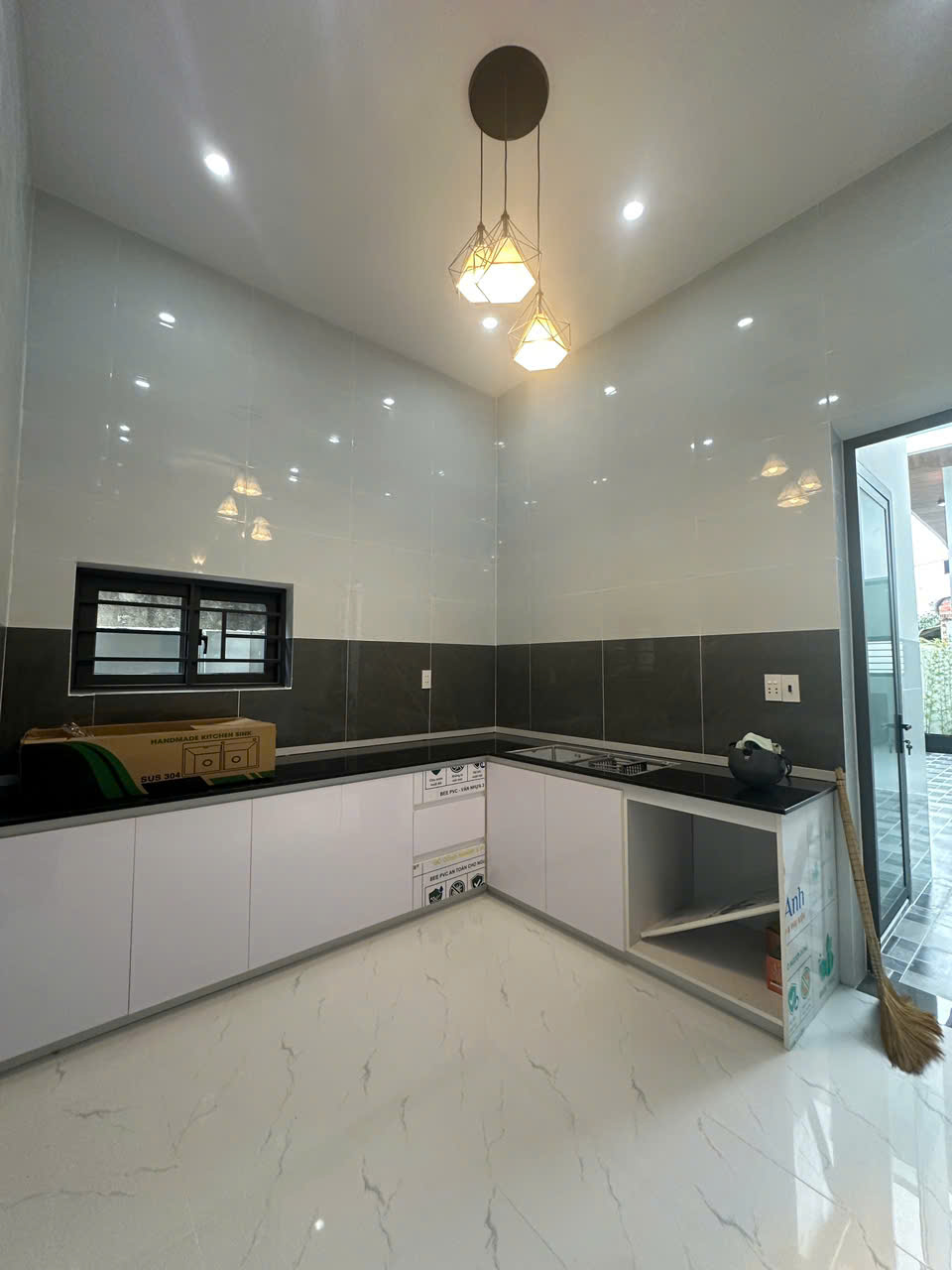 Nhà mới Phước Lâm - Phước Hưng - 117m2 - 2 mặt tiền - Gần biển, chợ, trường Lý Tự Trọng chỉ 1,95 tỷ