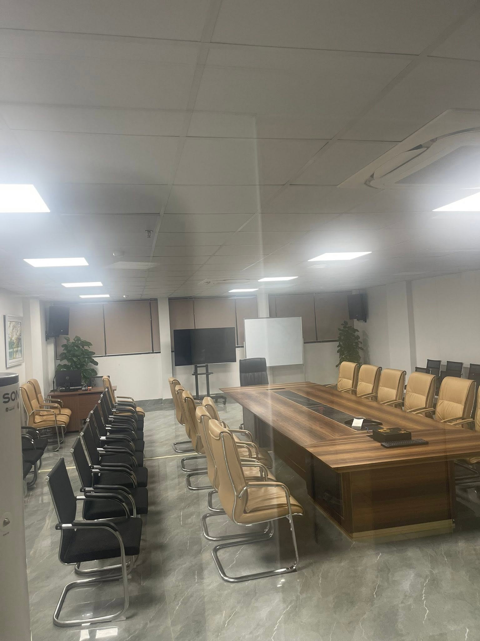 Cực hiếm! Bán nhà mặt phố Mai Hắc Đế, 110m2, 10 tầng thông sàn thang máy, mặt tiền 6.5m, 119.5 tỷ