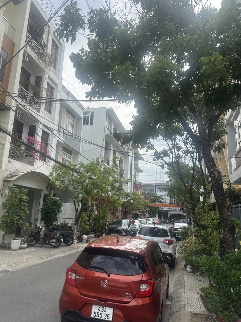 ♥ Đường nhánh 5.5m Núi Thành, 120m2, 3 tầng, đi bộ ra Trần Thị Lý, Bạch Đằng