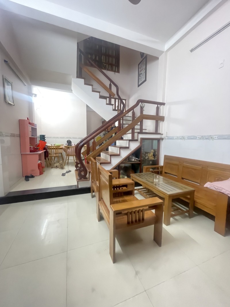 ♪ Kiệt Ông Ích Khiêm gần BIG C, 34m2, 3 tầng kiên cố, 3PN, sân thượng, 3.3x tỷ