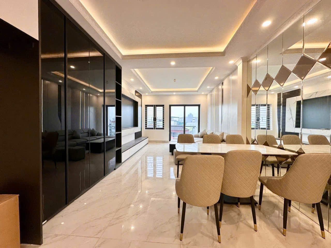 🔥 SIÊU PHẨM THẠCH BÀN – NHÀ 6 TẦNG THANG MÁY – GARA Ô TÔ – FULL NỘI THẤT – TƯƠNG LAI TĂNG GIÁ MẠNH 🔥