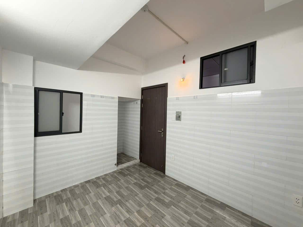 CHO THUÊ PHÒNG TRỌ 180 PHAN HUY ÍCH, P12, GÒ VẤP. 3.3TR/15M2/THÁNG. LH:0359203979