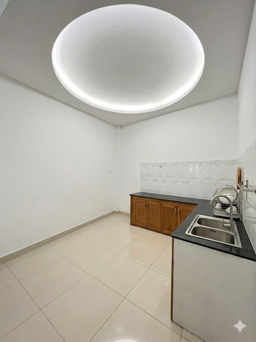 Bán nhà  đường số 10, Linh Xuân, Thủ Đức, TP HCM. DT  80m2, 2 tầng, sổ hồng riêng, giá 6,68  tỷ.