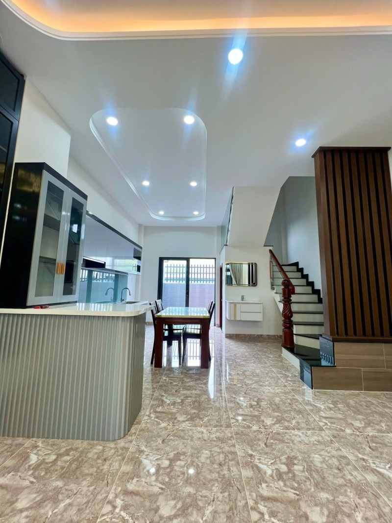 Bán nhà 3 tầng, 76m2  đường số 160, Tăng Nhơn Phú A, Q9, Thủ Đức, TP HCM. Giá 6.75 tỷ, sổ hồng riêng.