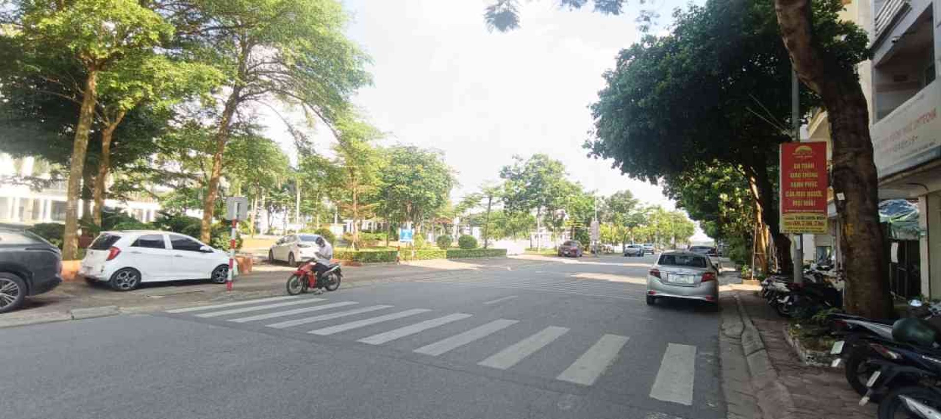 BÁN NHÀ VIỆT HƯNG 70M2- 5 Tầng- MẶT PHỐ KINH DOANH ĐỈNH CAO- 19.x Tỷ-1