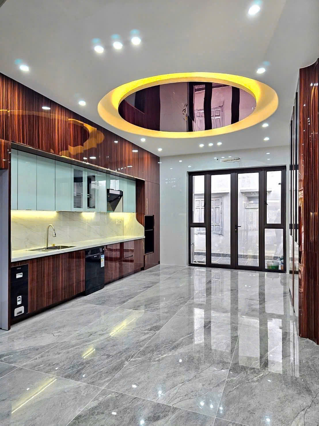 Nhà 5 tầng thang máy - Tuyến 2 Võ Nguyên Giáp  Vừa ở vừa kinh doanh