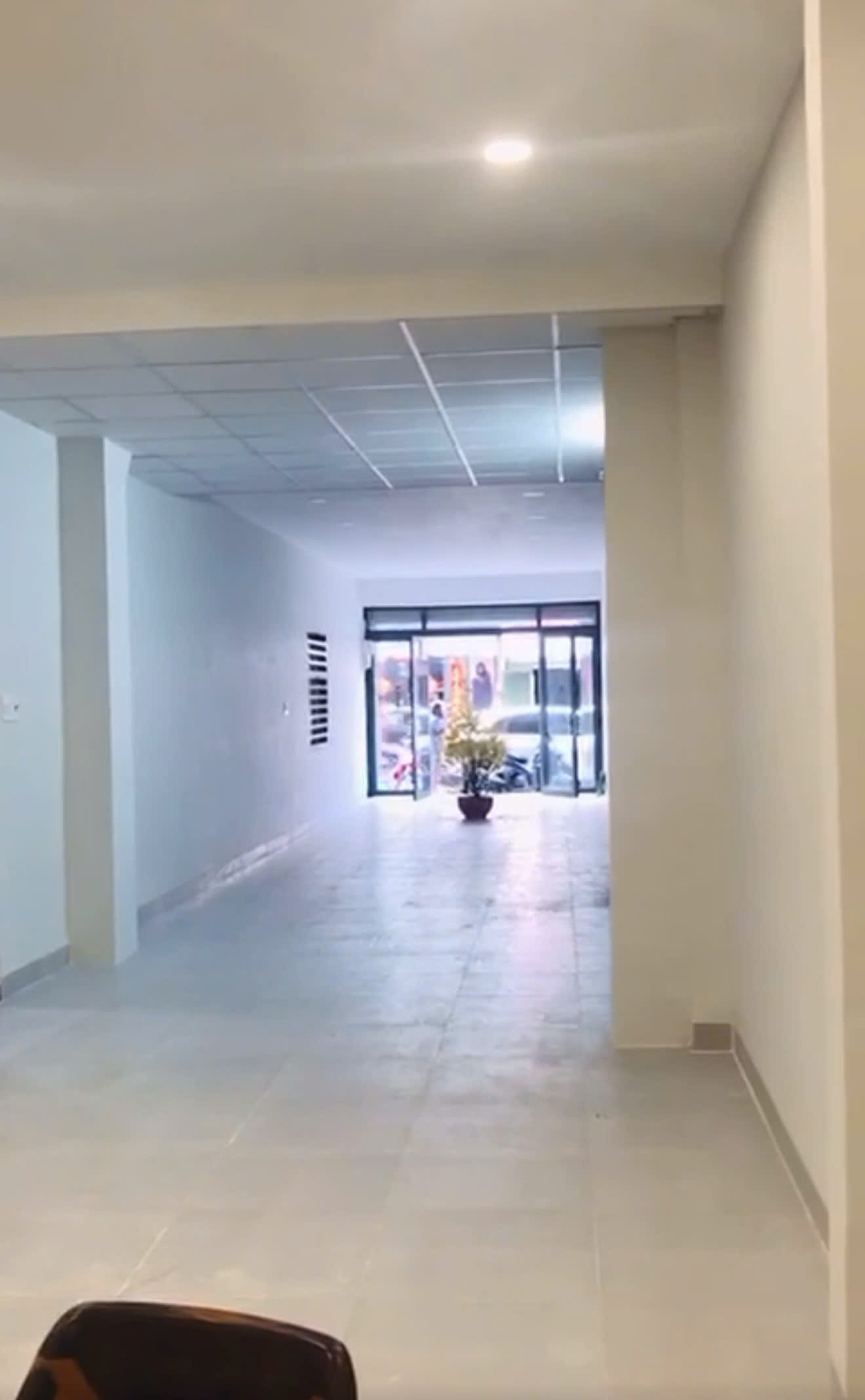 Bán chung cư tầng Trệt 88,7m2 MT đường Cao Bá Nhạ P. Nguyễn Cư Trinh Q1. Giá 8,5 tỷ (Bớt lộc)-1