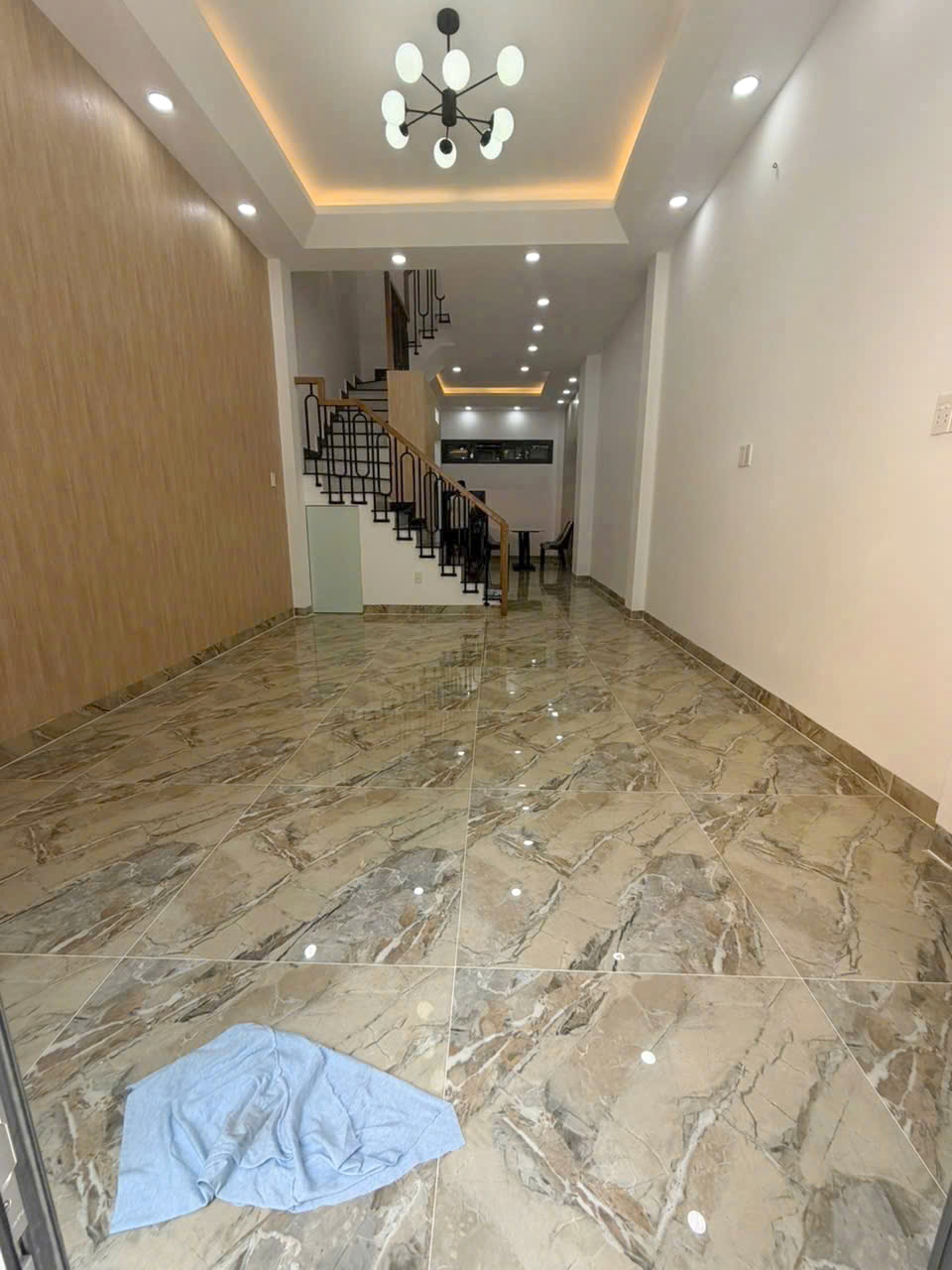 Nhà lô Hưng Phú mới dọn vào ở ngay 4x12.5m P10Q8 (P.Chánh Hưng)