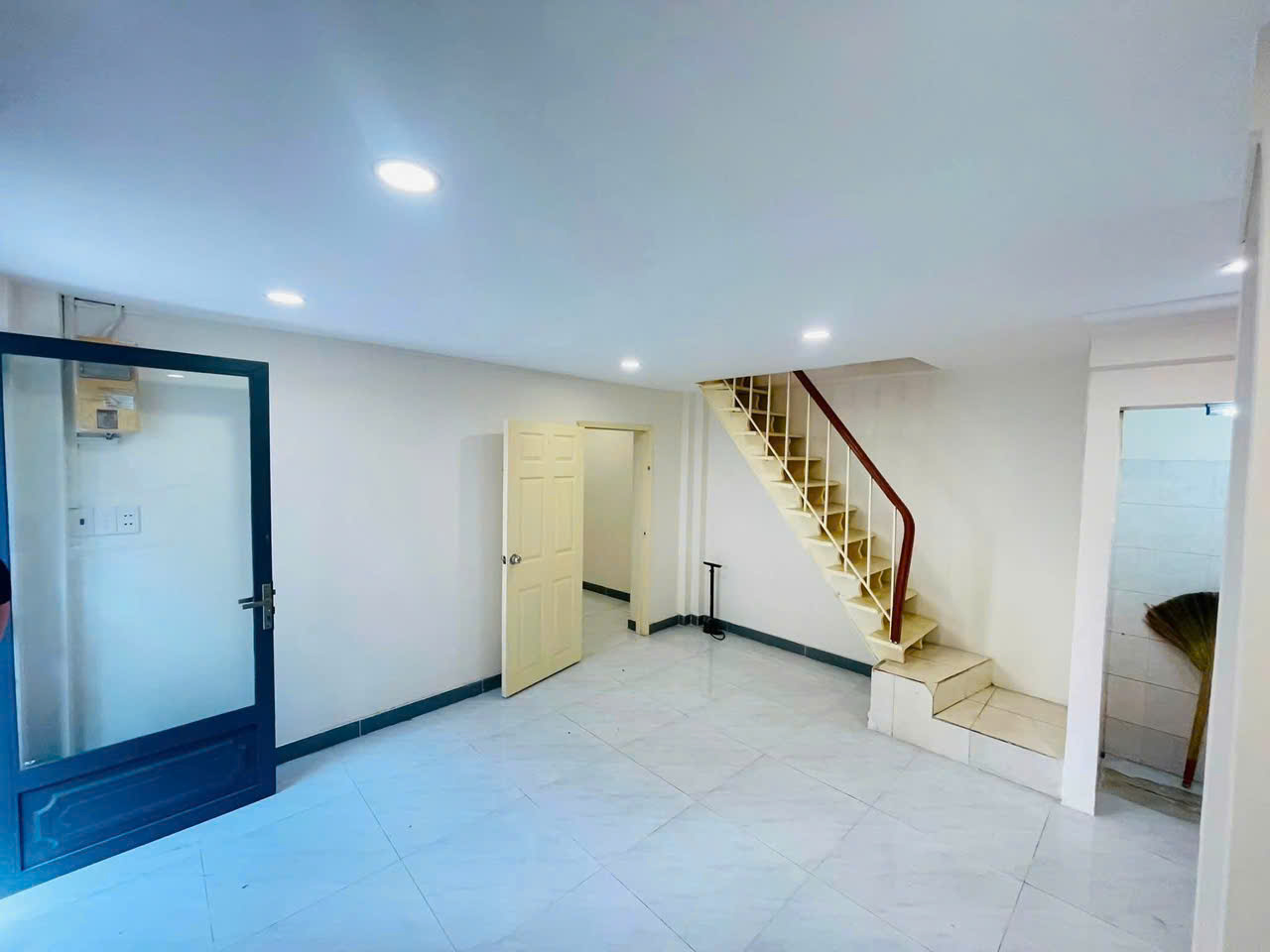 Bán nhà 2 Mặt tiền Nguyễn Hiền - khu Cư Xá Đô Thành, 4,8x9m, 3 Tầng - 3 PN, chỉ 10,9 Tỷ (TL)-4