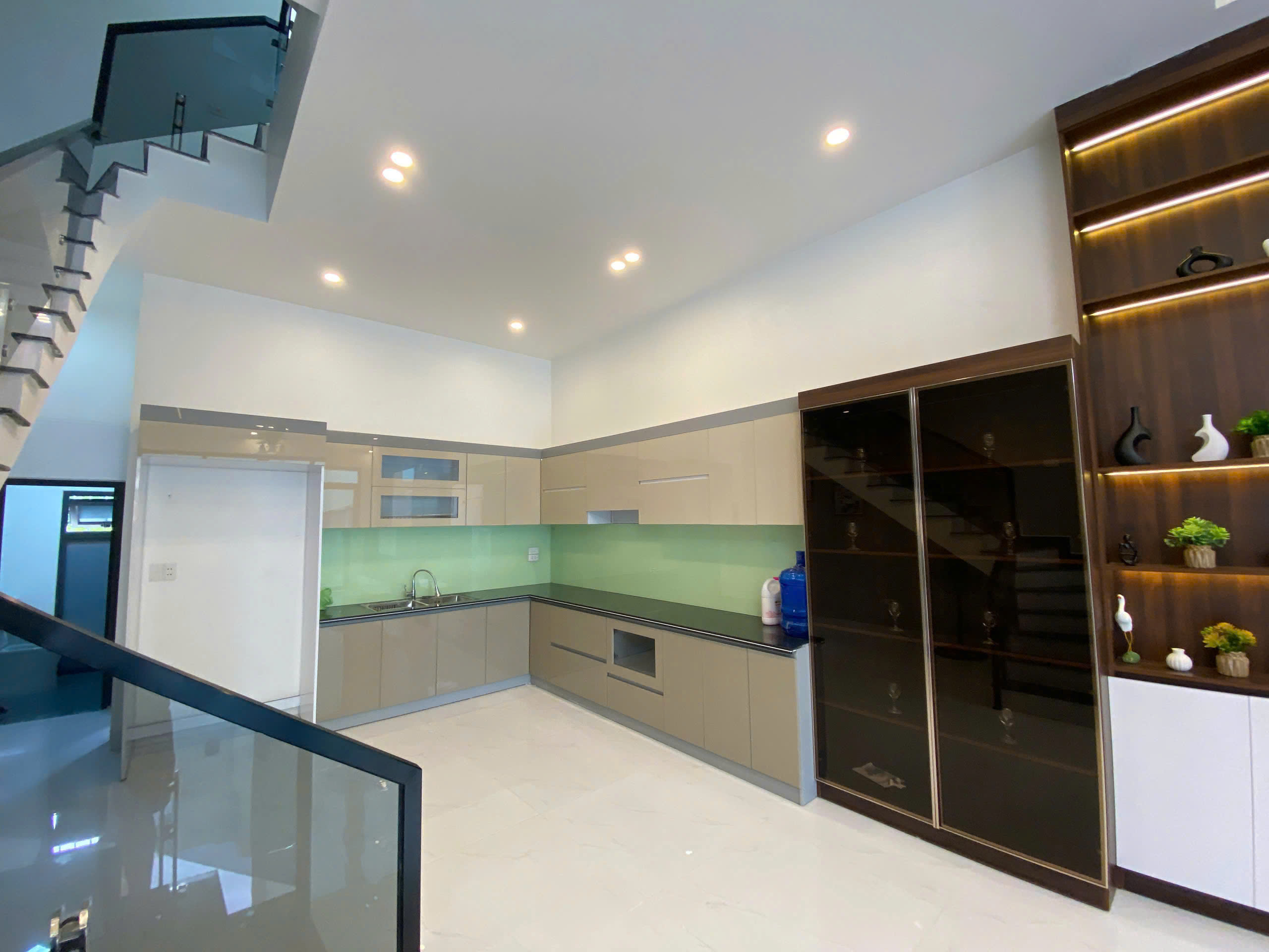 NHÀ ĐẸP- GIÁ TỐT CHÍNH CHỦ BÁN NHANH nhà 3 tầng, mặt đường Liên hà 1 , TP Nam Định, tỉnh Nam Định-2