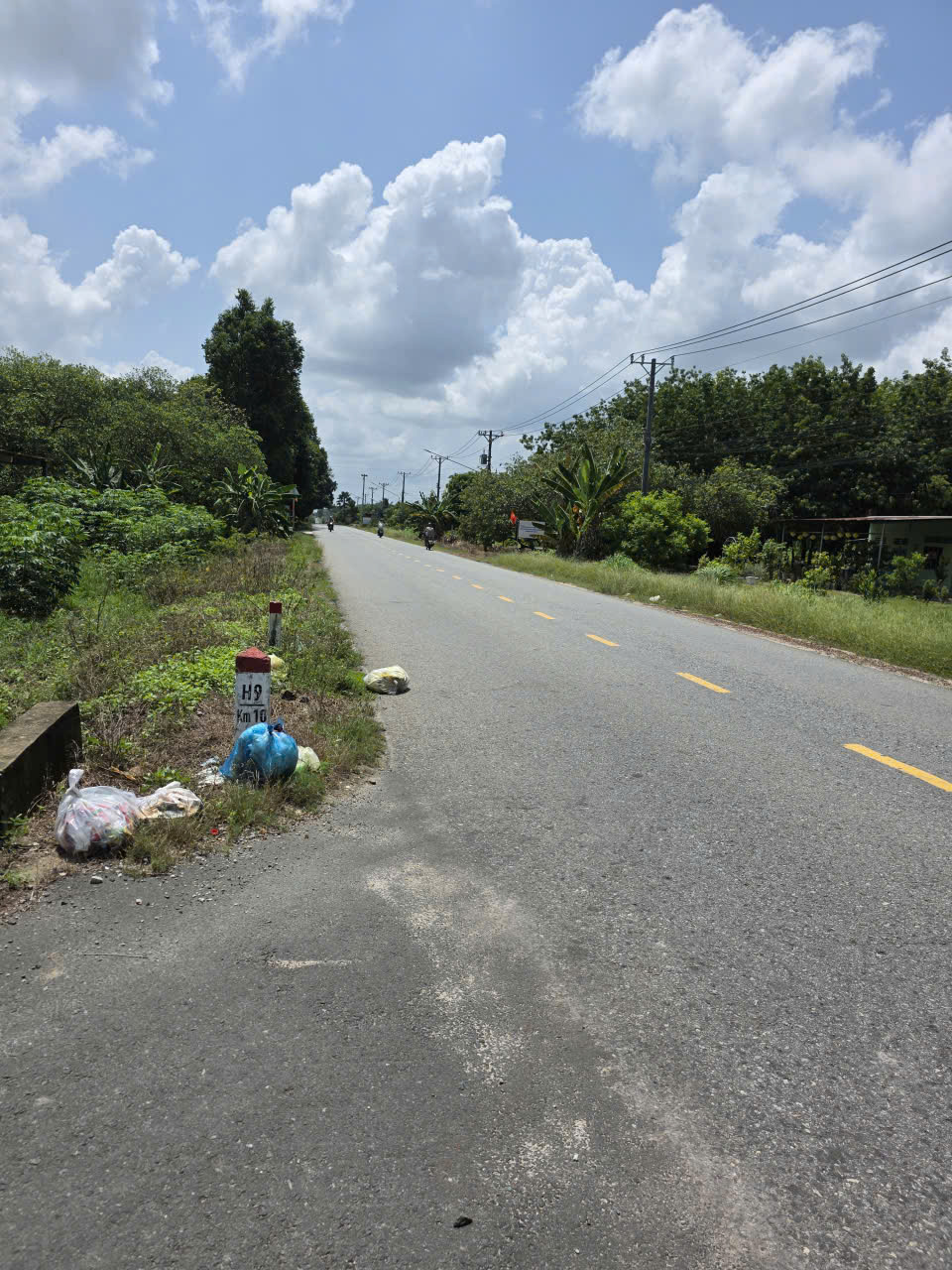NHÀ ĐẸP - GIÁ TỐT- CHÍNH CHỦ BÁN CĂN NHÀ Đường Minh Hòa 18, Xã Minh Thạnh, TP HCM