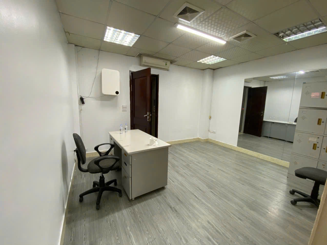 Cho Thuê Văn Phòng Đẹp – Vũ Phạm Hàm, Cầu Giấy – 80m²