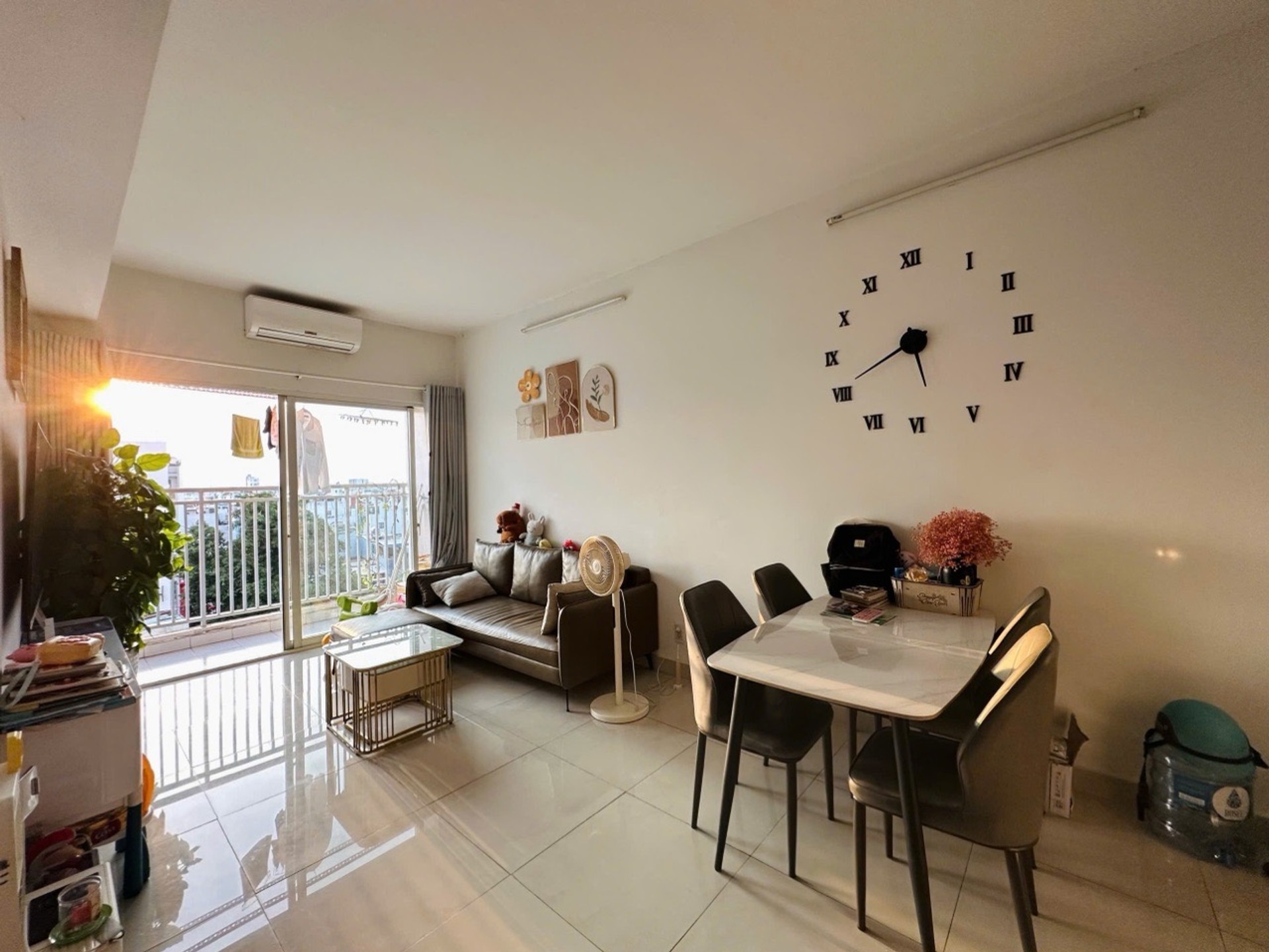 Căn hộ sạch đẹp, phù hợp người mua ở thật muốn nhận nhà sớm.
