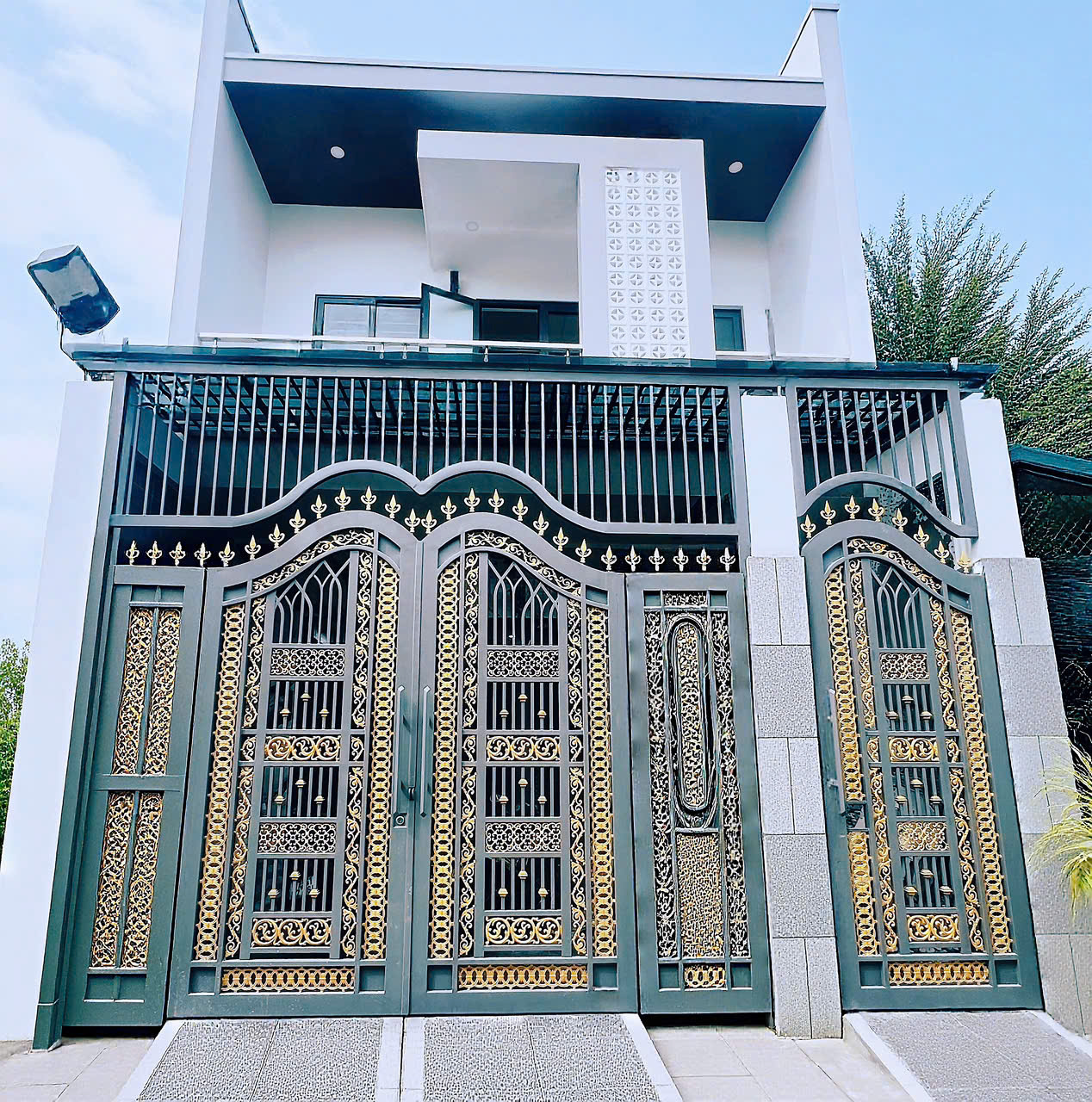 Nhà phố Xinh chợ Tam Bình - 102m2 - 3 Tầng – Nhỉnh 7 tỷ - Đường ôtô tránh - Ôtô ngủ trong nhà