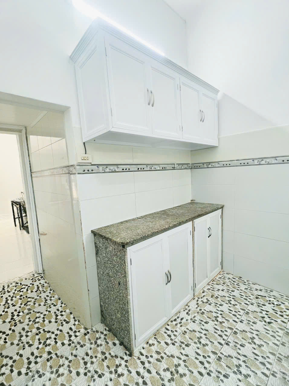 Nhà phố Xinh Giáp Vạn Phúc City - 48m2 – Nhỉnh 4 tỷ - Khu vực có nhiều chung cư, Tiện ích đầy đủ-3