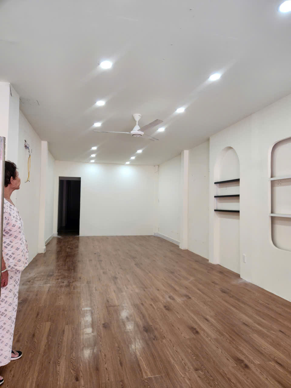 Cho thuê nhà 1 trệt, 1 lầu - Mặt tiền đường Bình Giã – Gần Nhà Ga T3