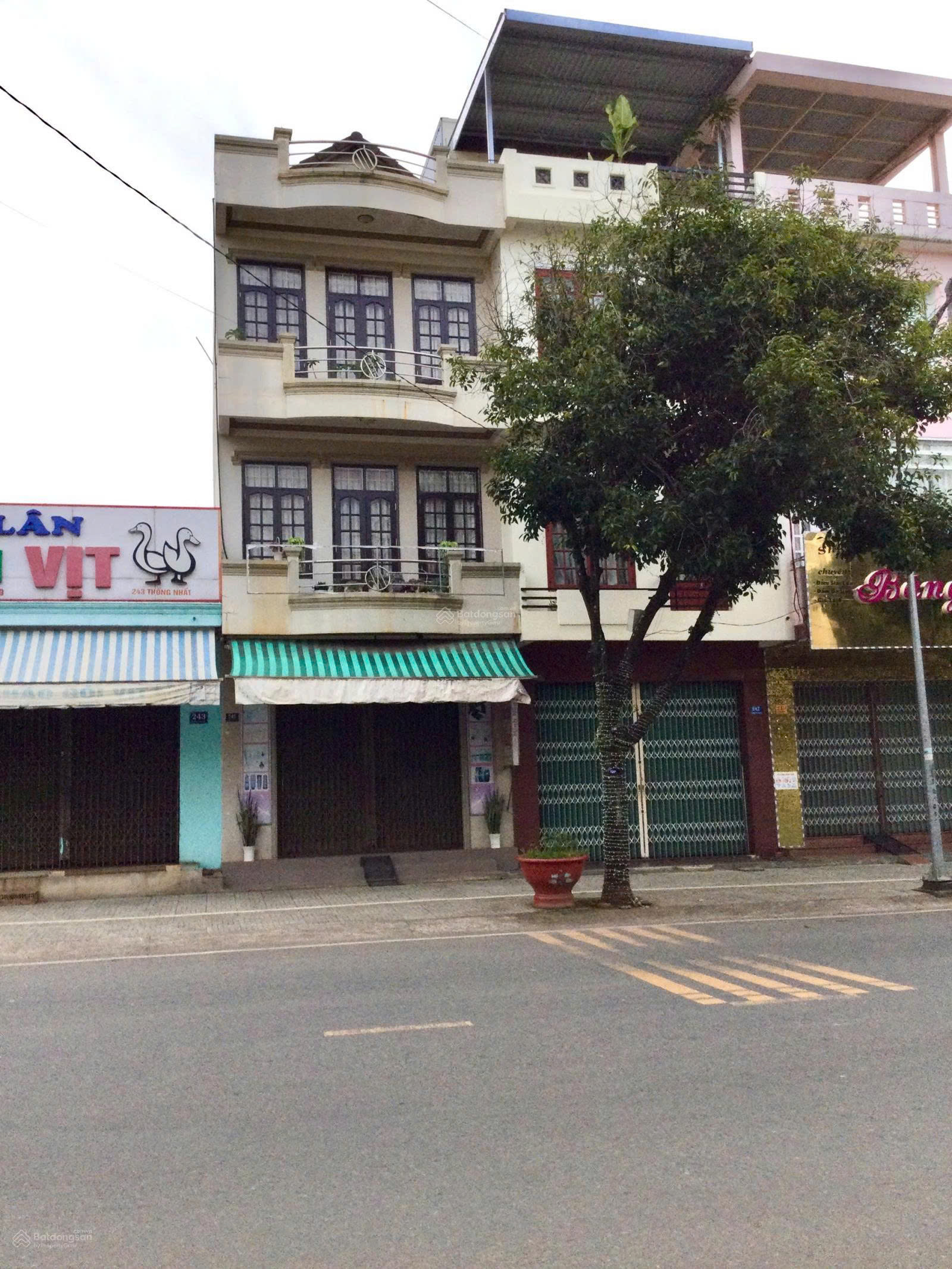 Bán nhà phố MT đường Thống Nhất Đức Trọng Lâm Đồng  khu KD sầm uất 13 tỷ