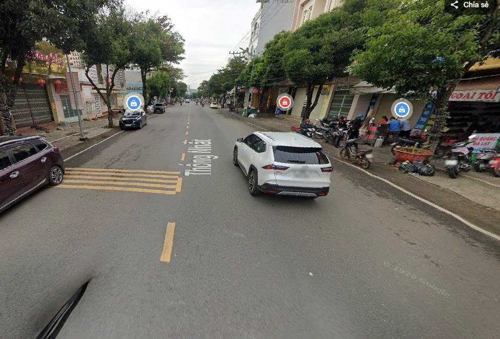 Bán nhà phố MT đường Thống Nhất Đức Trọng Lâm Đồng  khu KD sầm uất 13 tỷ