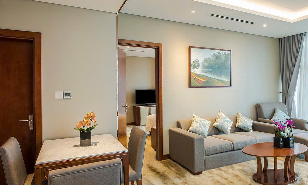 LinhHK Cho Thuê Khách Sạn View Hồ Quảng Bá 150P MT18m.-4