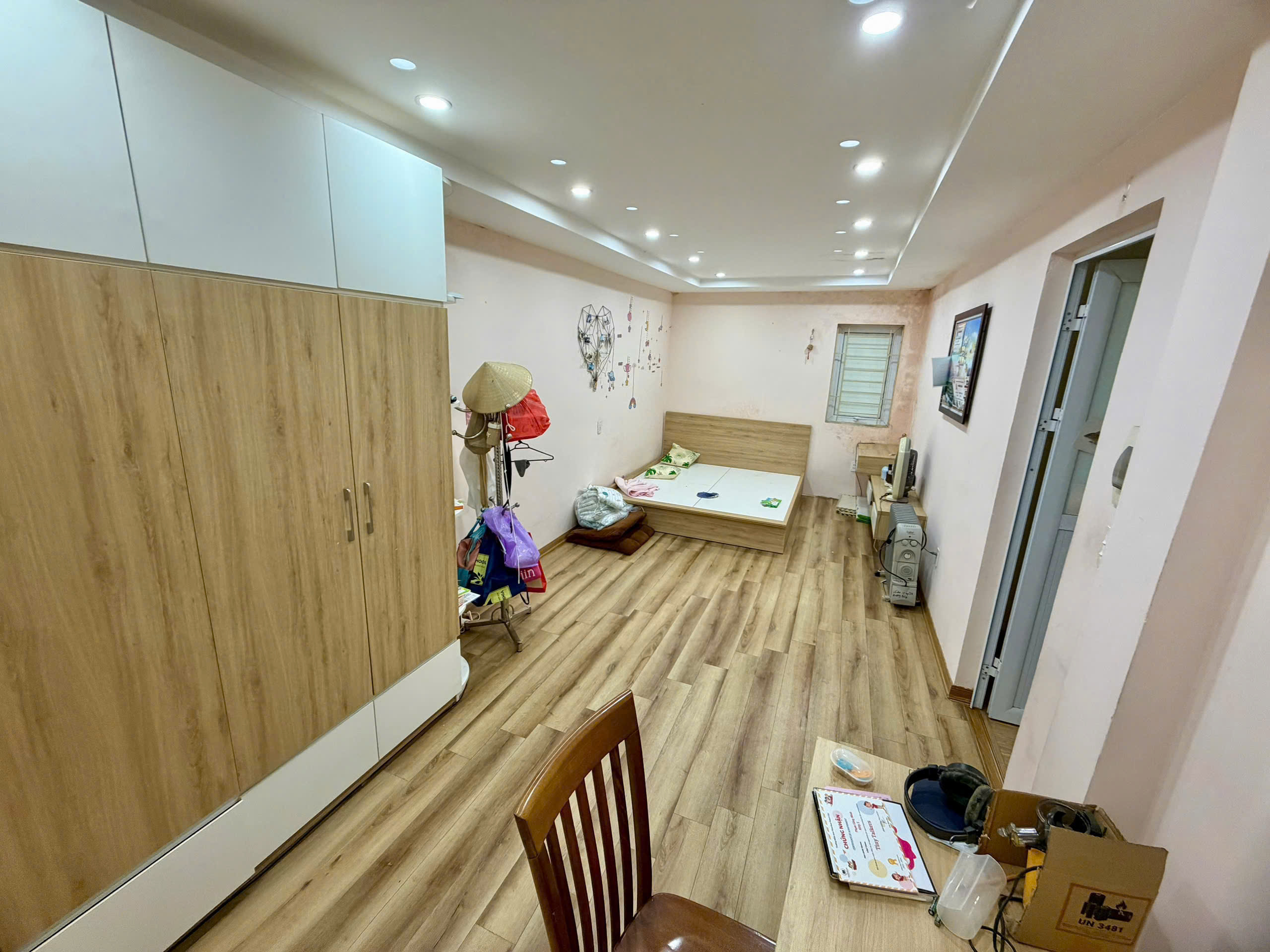 CHO THUÊ NHÀ RIÊNG FULL NỘI THẤT – ĐƯỜNG LÁNG, ĐỐNG ĐA – Ở NGAY
