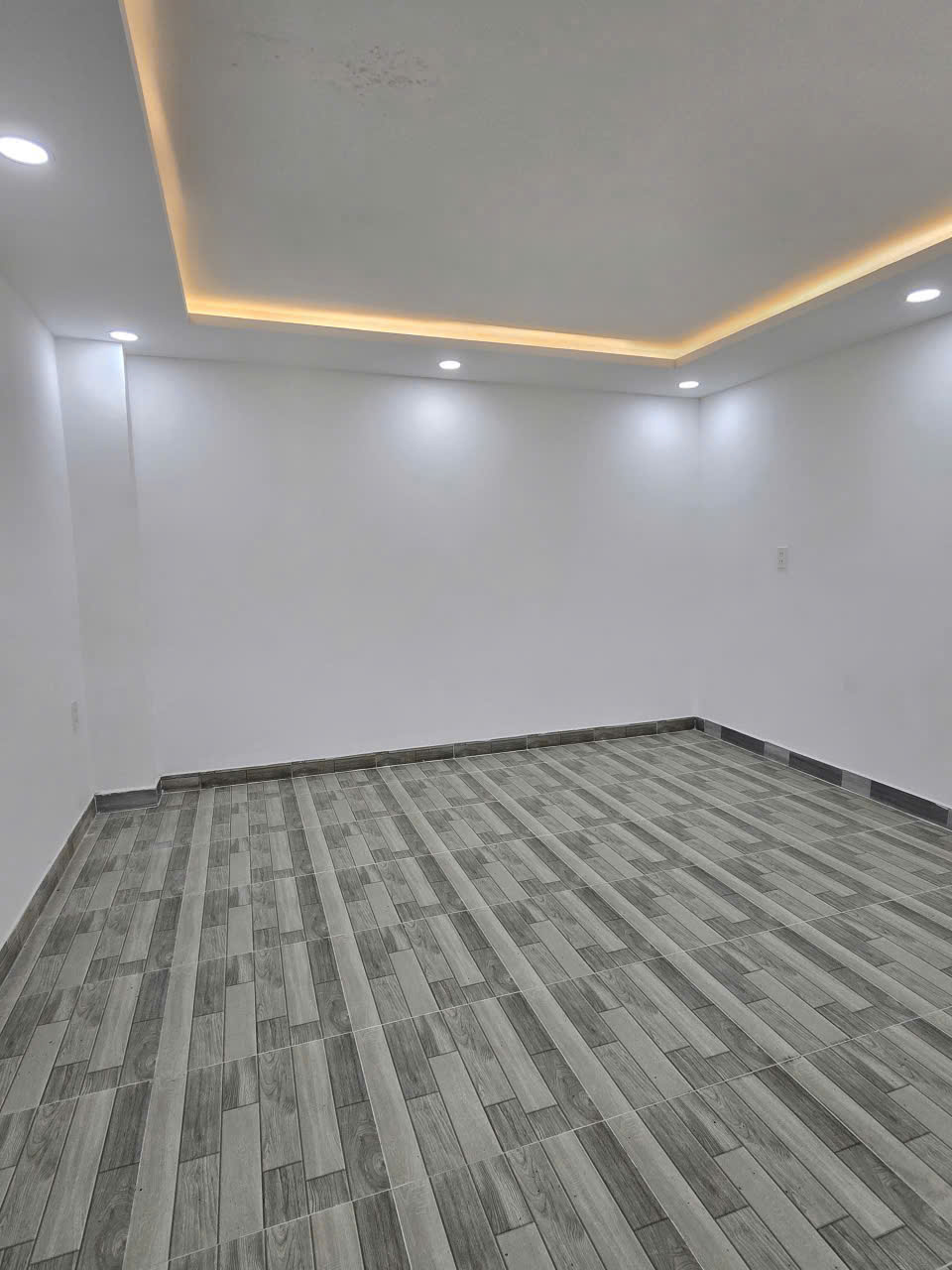 Siêu Phẩm nhà Đoàn Giỏi Tân Phú đối diện  Aeon Tân Phú 56m2 ,4 Tầng Nhỉnh 5 tỷ-3
