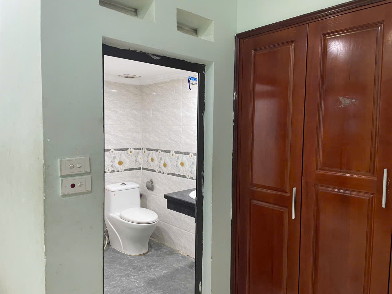 CHO THUÊ NHÀ 5 TẦNG – PHÙ HỢP HỘ GIA ĐÌNH HOẶC LÀM VĂN PHÒNG