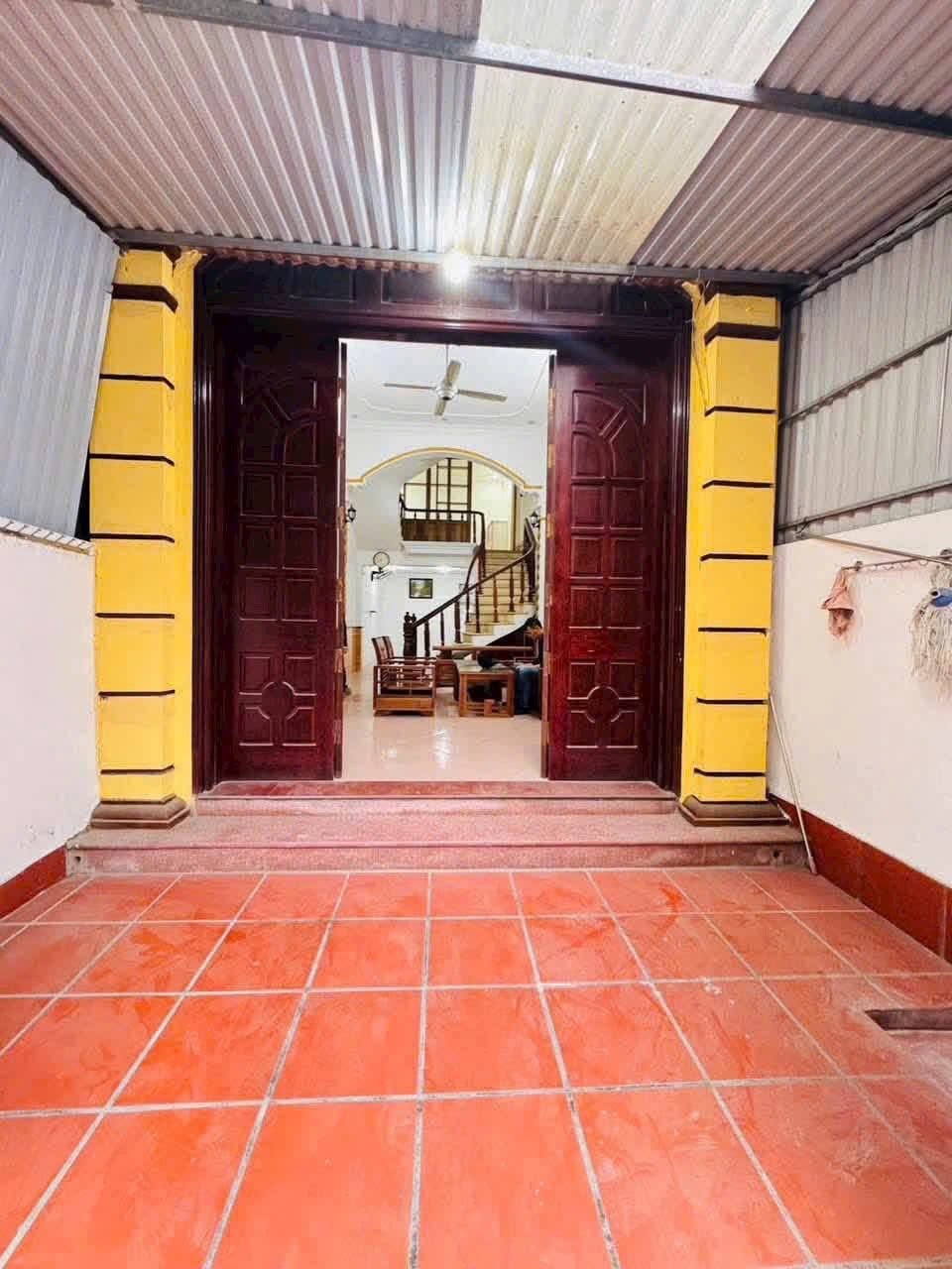 Bán nhà 3 tầng ngõ phố Nguyễn Chí Thanh, ph Tân Bình, TP HD, 58.5m2, mt 4.02m, ngõ oto chỉ 3.4 tỷ-4