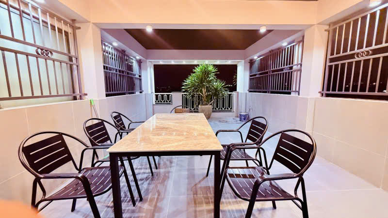 Bán nhà đẹp 6 lầu hẻm 535 Thống Nhất 100m2 có T.máy gần trường Phan Tây Hồ tặng NT 12.8 tỷ 
